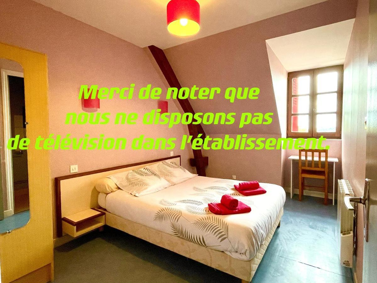 Auberge Le Beaulieu -Cantal Zewnętrze zdjęcie